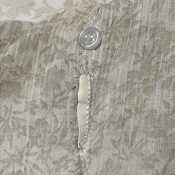 GLORIA VANDERBILT BLOUSE (L) - Picture 10 of 13